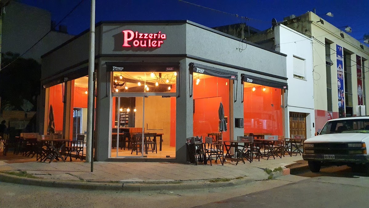 Pizzeria Pouler